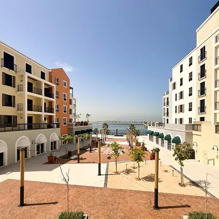 Higuests - Stylish Waterfront Retreat With Balcony In La Mer Dubai Exterior photo