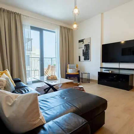 Higuests - Stylish Waterfront Retreat With Balcony In La Mer Dubai Exterior photo
